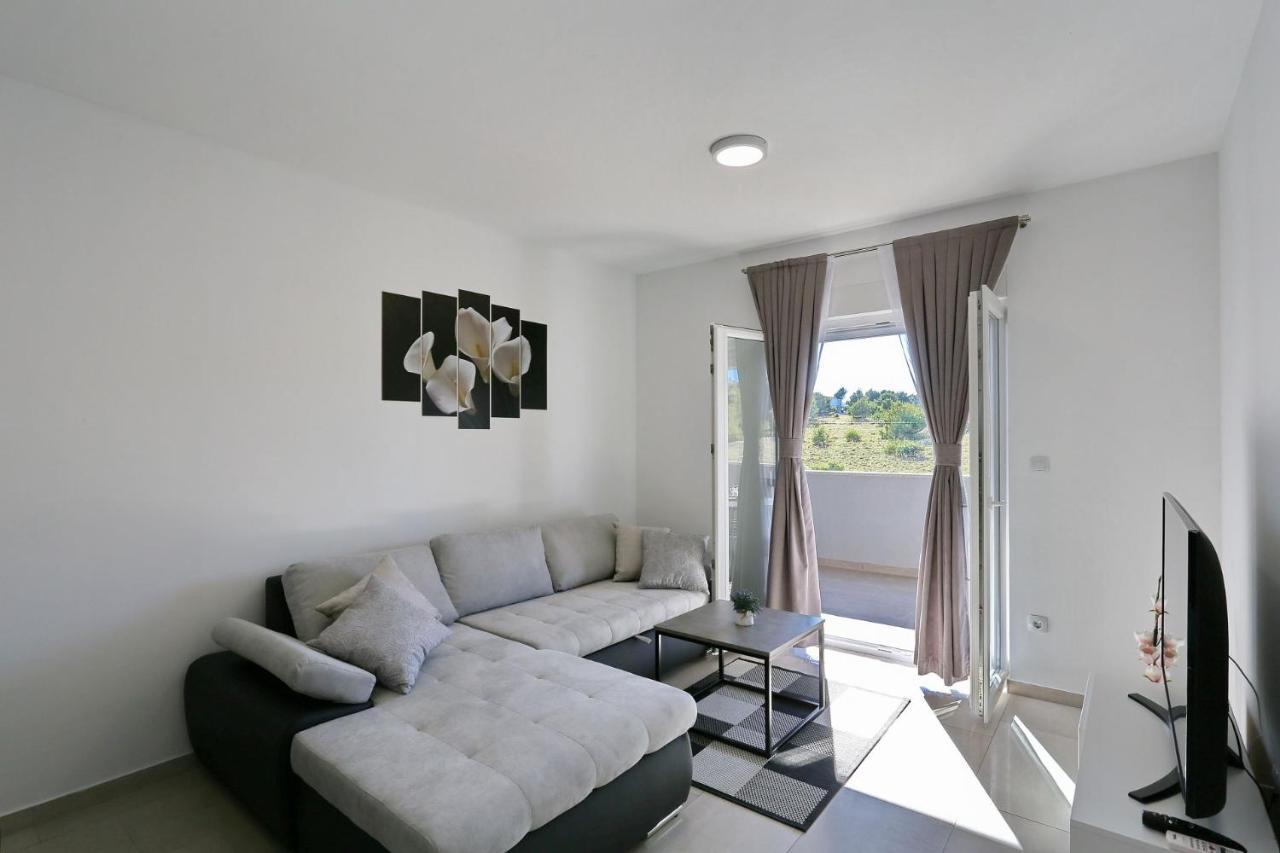 Apartments Lisac Вир Экстерьер фото