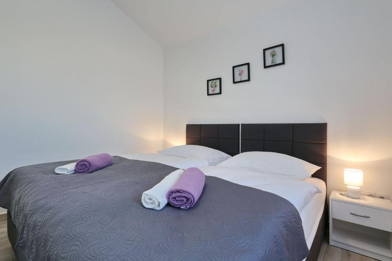 Apartments Lisac Вир Экстерьер фото
