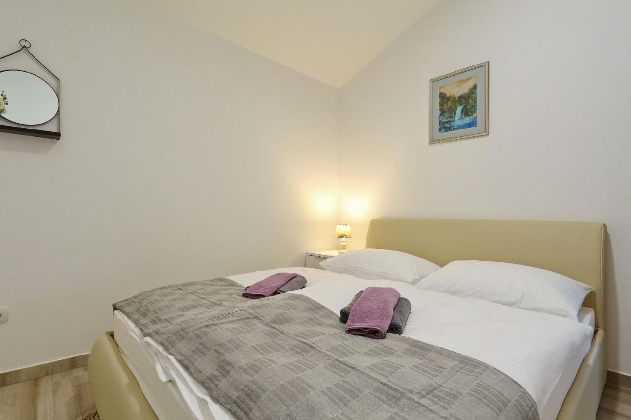 Apartments Lisac Вир Экстерьер фото