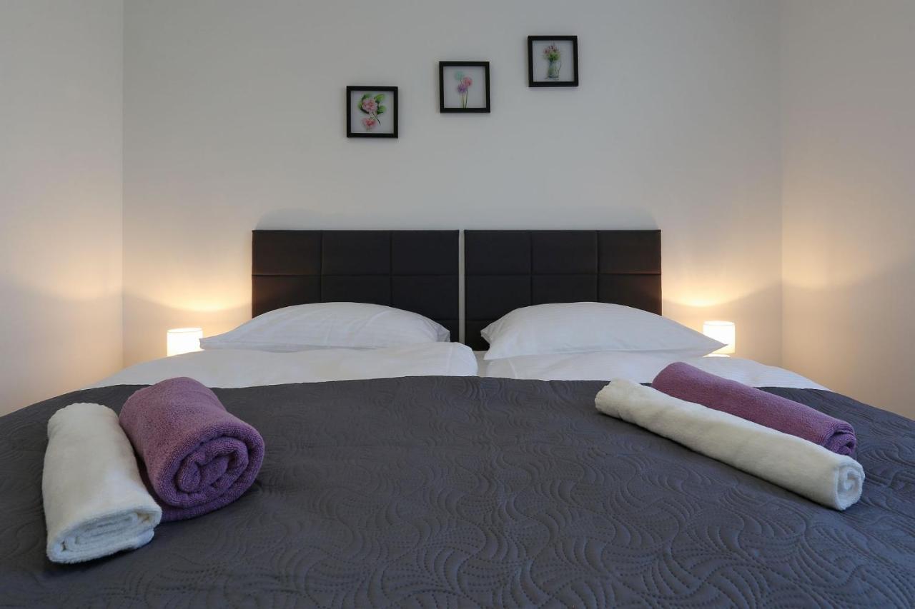 Apartments Lisac Вир Экстерьер фото